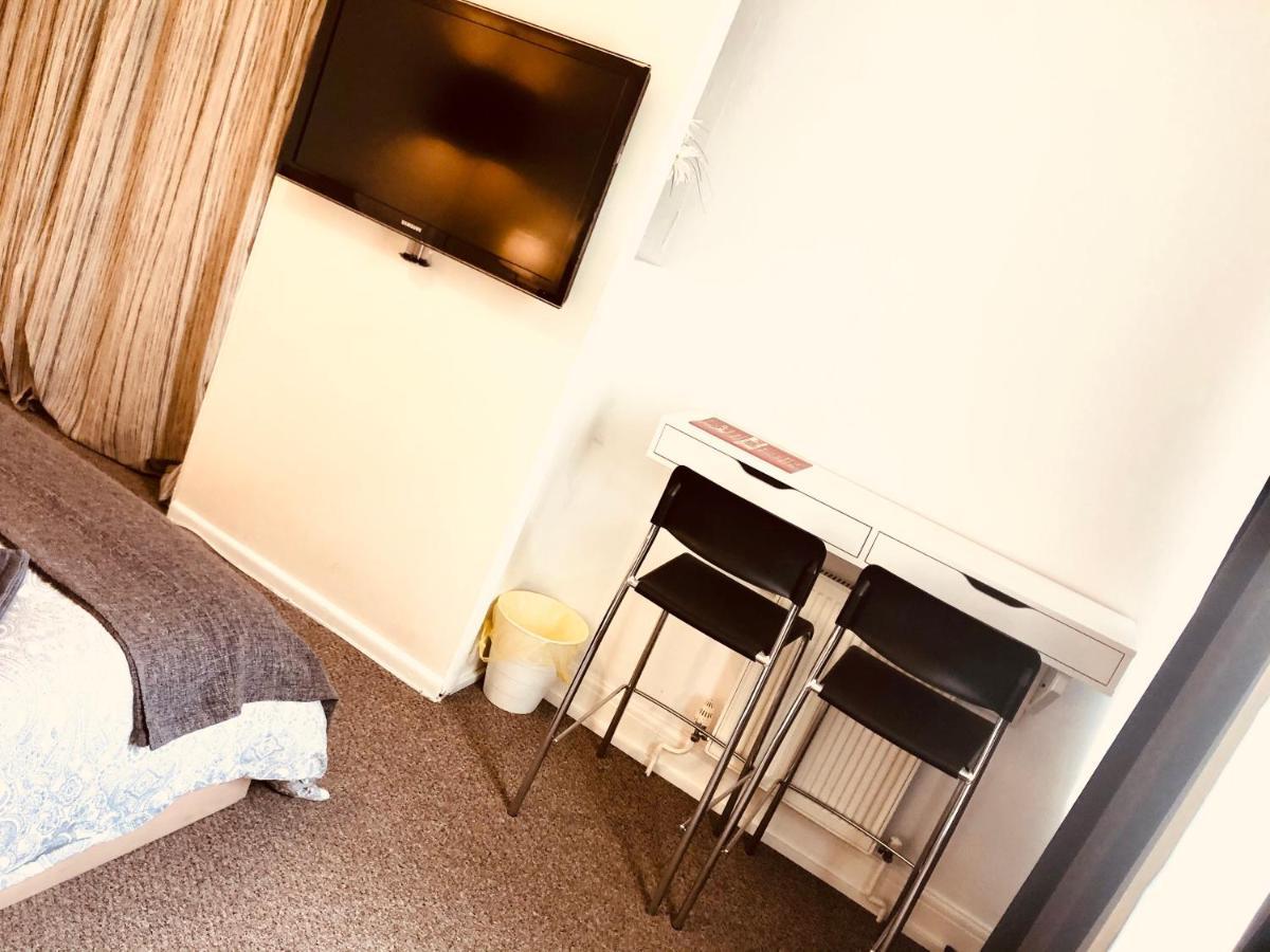 罗奇福德Ac Lounge 125公寓 外观 照片