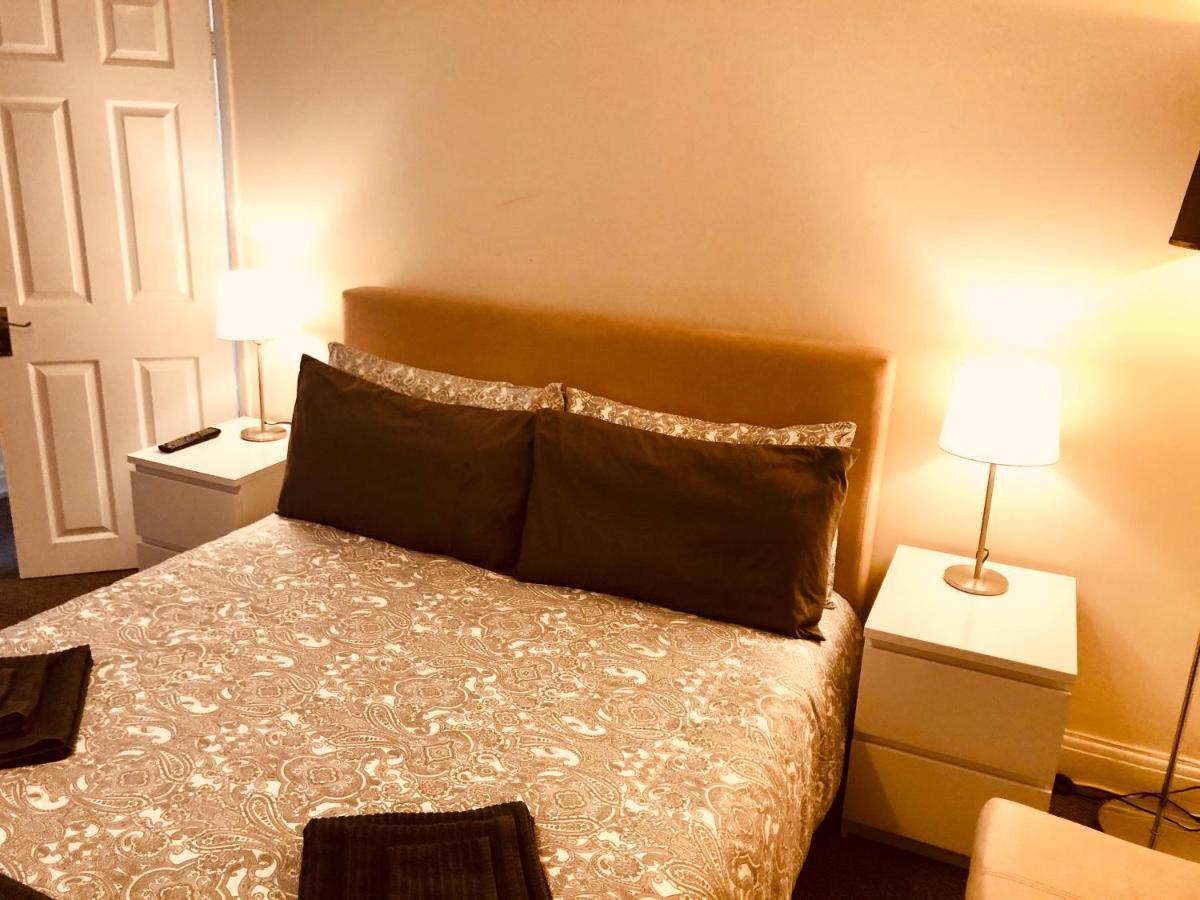 罗奇福德Ac Lounge 125公寓 外观 照片