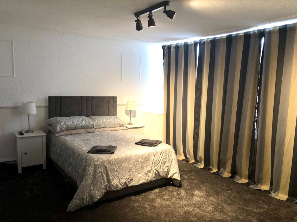 罗奇福德Ac Lounge 125公寓 外观 照片