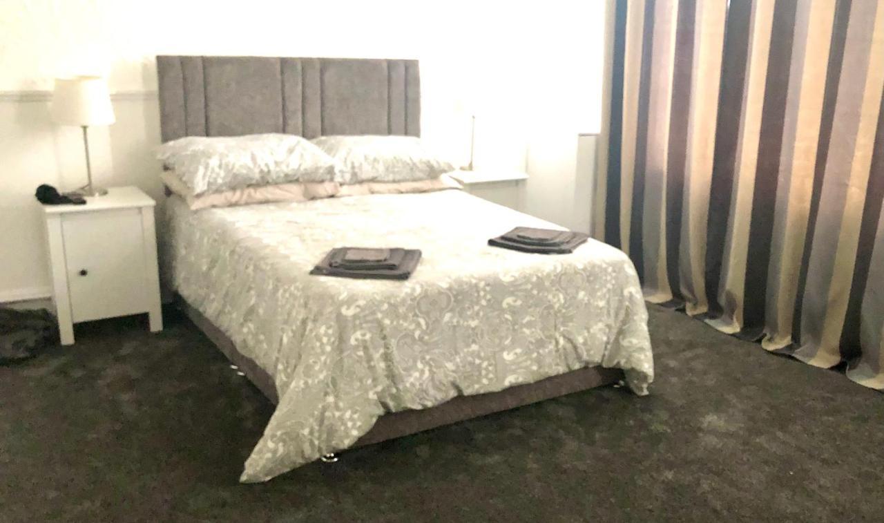 罗奇福德Ac Lounge 125公寓 外观 照片