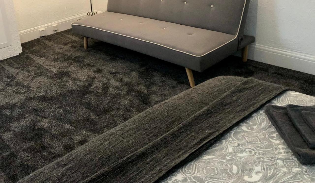 罗奇福德Ac Lounge 125公寓 外观 照片