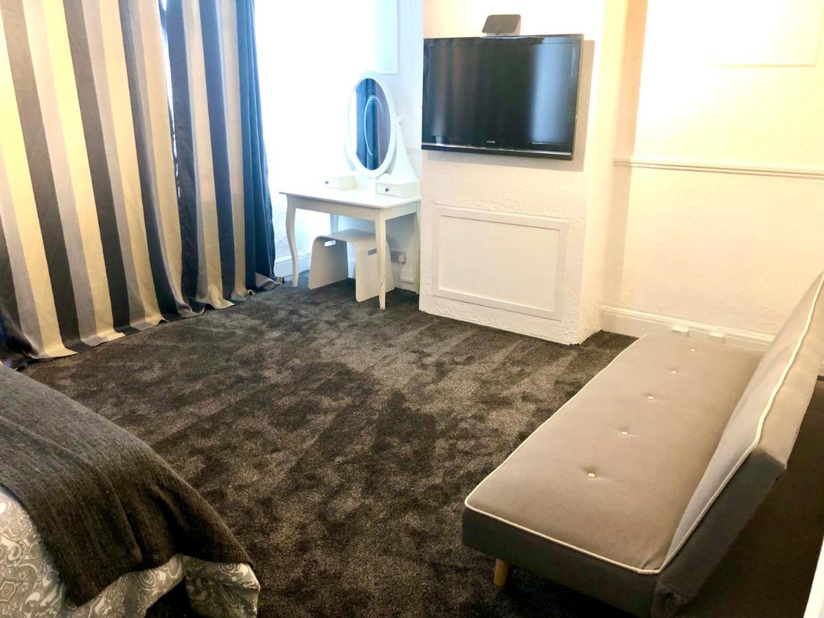 罗奇福德Ac Lounge 125公寓 外观 照片