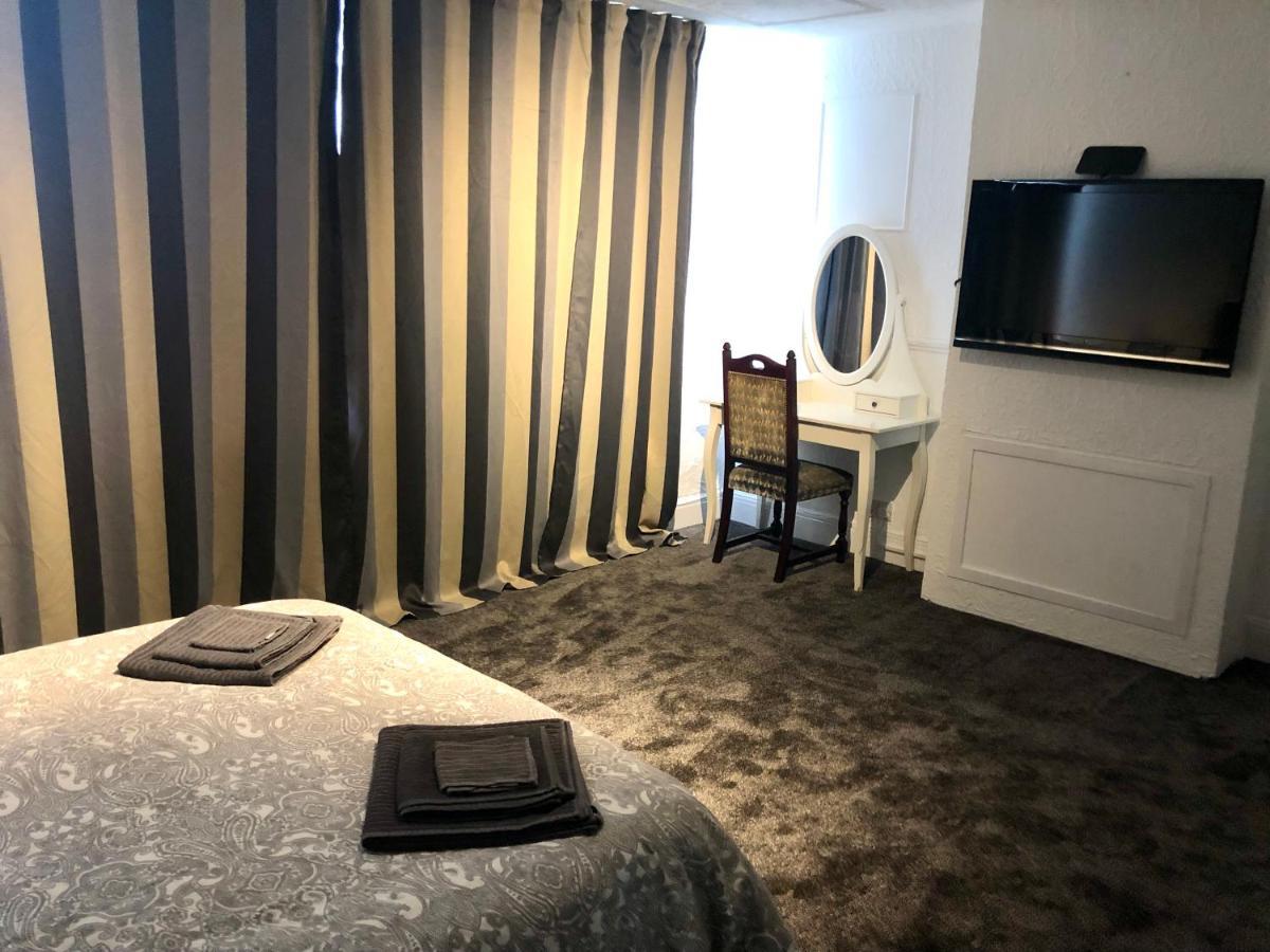 罗奇福德Ac Lounge 125公寓 外观 照片